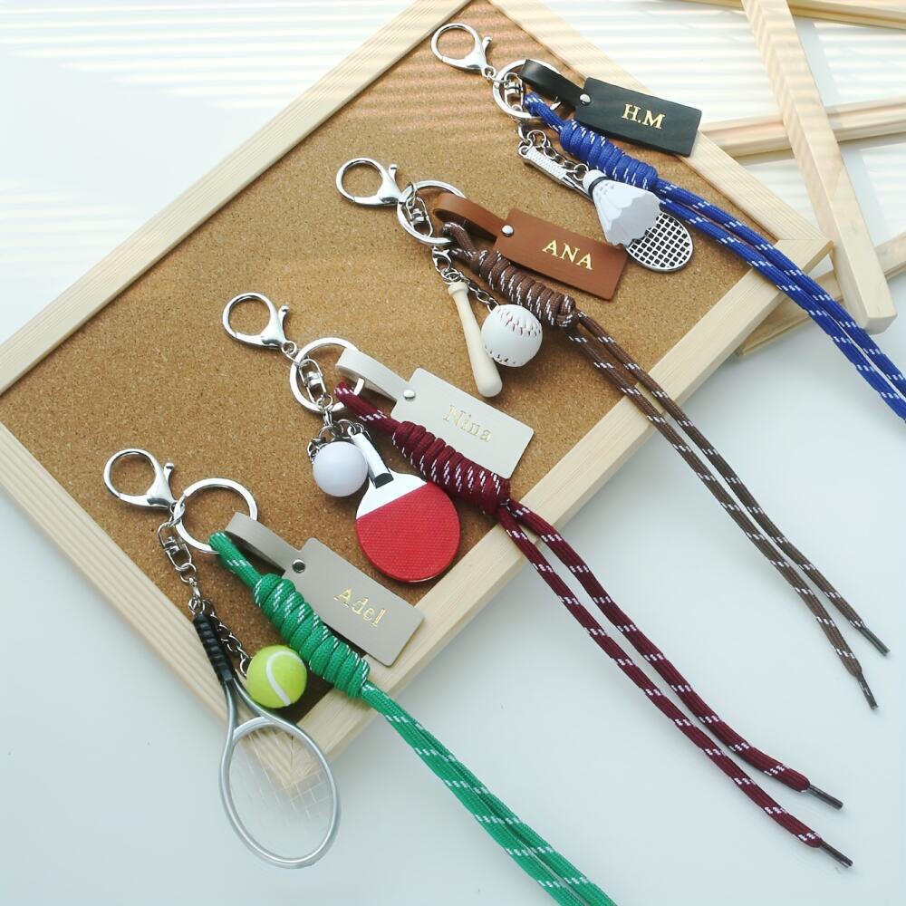 พวงกุญแจธีมกีฬาแบบปรับแต่งได้  - Monogram Keychain Leather บทวิจารณ์และราคา